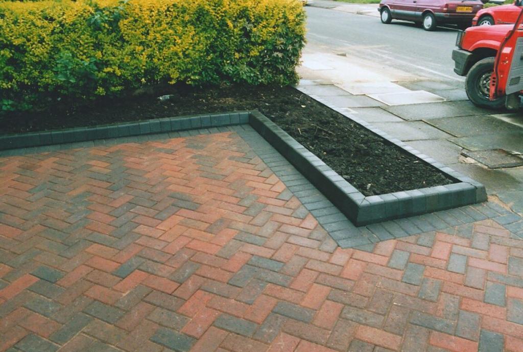Block Paving Examples - Landscape gardening and maintenance contractors