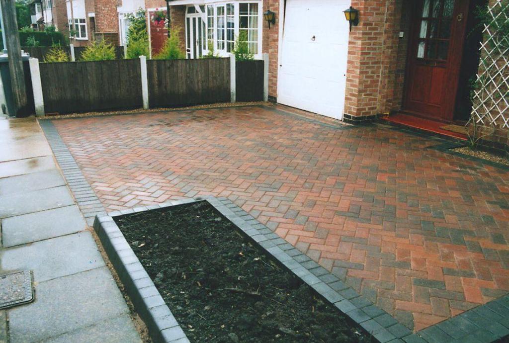 Block Paving Examples - Landscape gardening and maintenance contractors